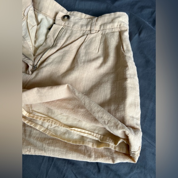 10. SHEIN Wide leg Shorts - Picture 4 of 6